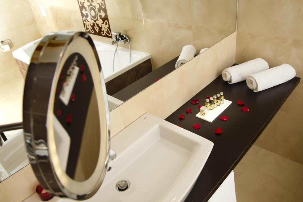 Z-Hotel Business & Spa Otwock Esterno foto