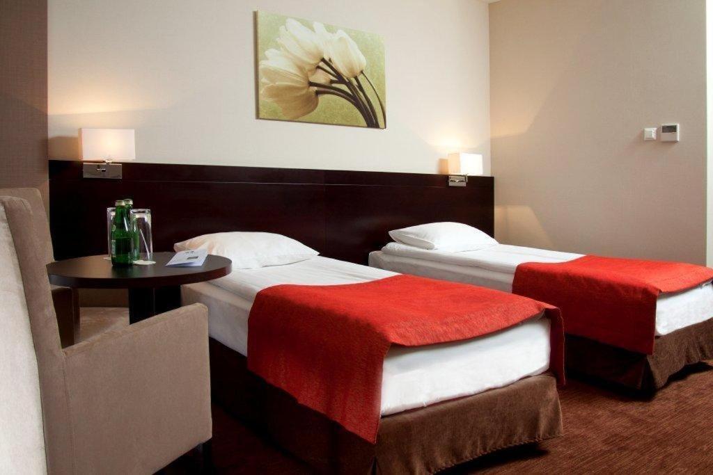 Z-Hotel Business & Spa Otwock Esterno foto
