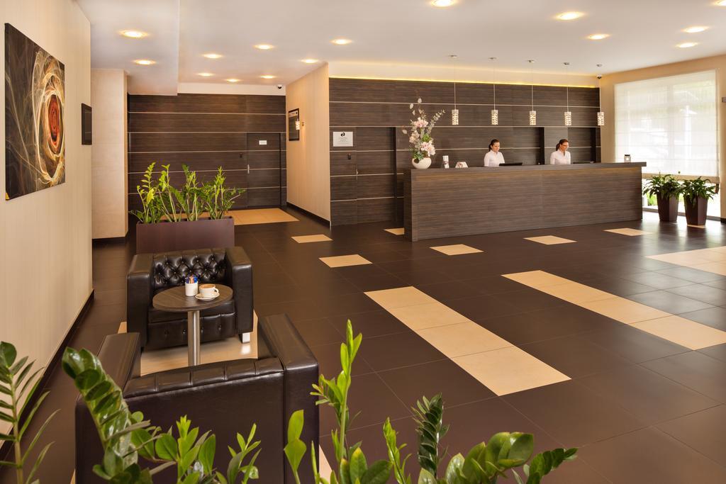 Z-Hotel Business & Spa Otwock Esterno foto
