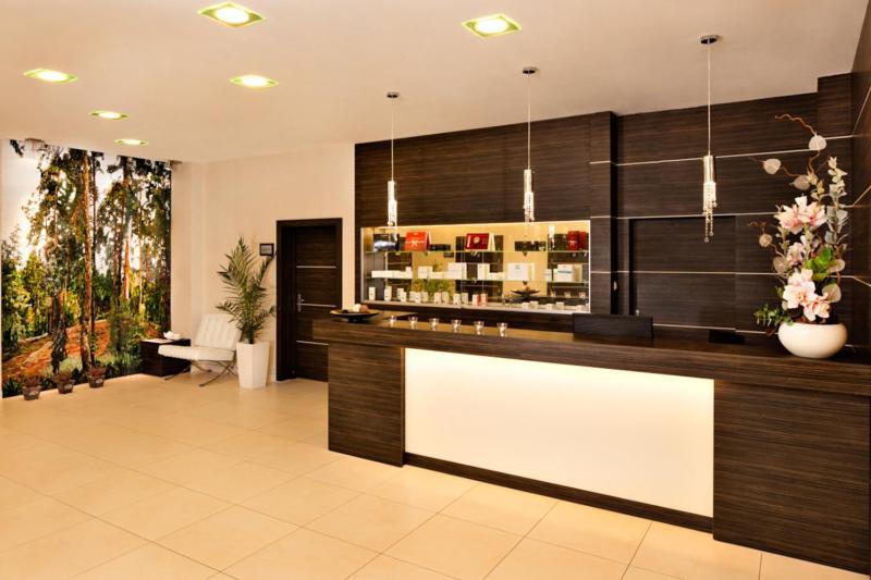 Z-Hotel Business & Spa Otwock Esterno foto