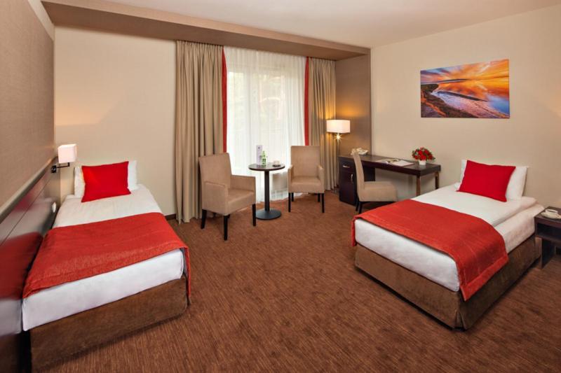 Z-Hotel Business & Spa Otwock Esterno foto